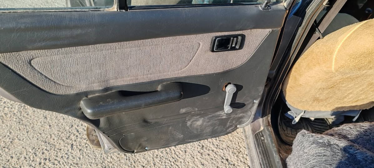 سلام عليكم
مازدا 323موديل1991
مشروع وطني2028بطاقه بنزين بي.شرط  تحويل وكاله. 
كير ومحرك شرط فيتر 
صدر امامي خلفي شرط
كهربائيات كلة شغالة تفيه شغال 
سيارا  مصبوغ جماليه 
تيكمه صكف بدون معجون 
سيارا جاهز مابي ربع دينار مصرف
*********** 
*********** 
عنوان كركوك شوراو 
إذا شراي خابر ماجاوب تعليق 
وتددلل
