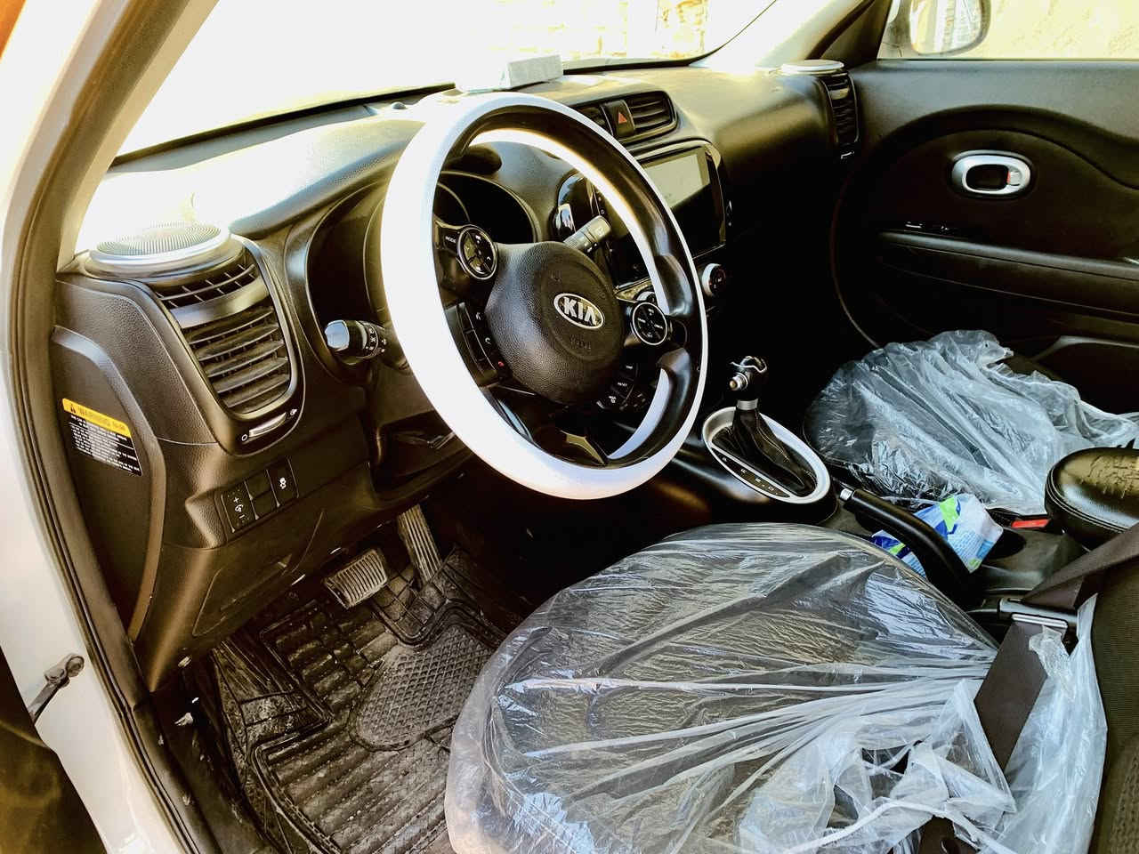 اسعد الله ايامكم
كيا صول 2016 

رقم واسط الجديد بأسمي 

محرك2000GDI عليه ادامه تجفيت كامله ناعمه

شاشه 

كامره 

ويل كب 

❣️سونار موضح كلشي بي وجديد وهذا رقم شاصي 

KNDJP3A50G7237228

شواصي لغود محرك راديترات  كلشي كفاله بالسياره 

السياره جاهزه ع اخر حبايه 

من حداديه من باتري من تاير من كل النواحي ما بيه كل نقص شرط 

السعر114 وبيه مجال بسيط كلشي ذكرت فقط المهتم يتصل ❤️

مكان السياره واسط  

للاتصال ***********
