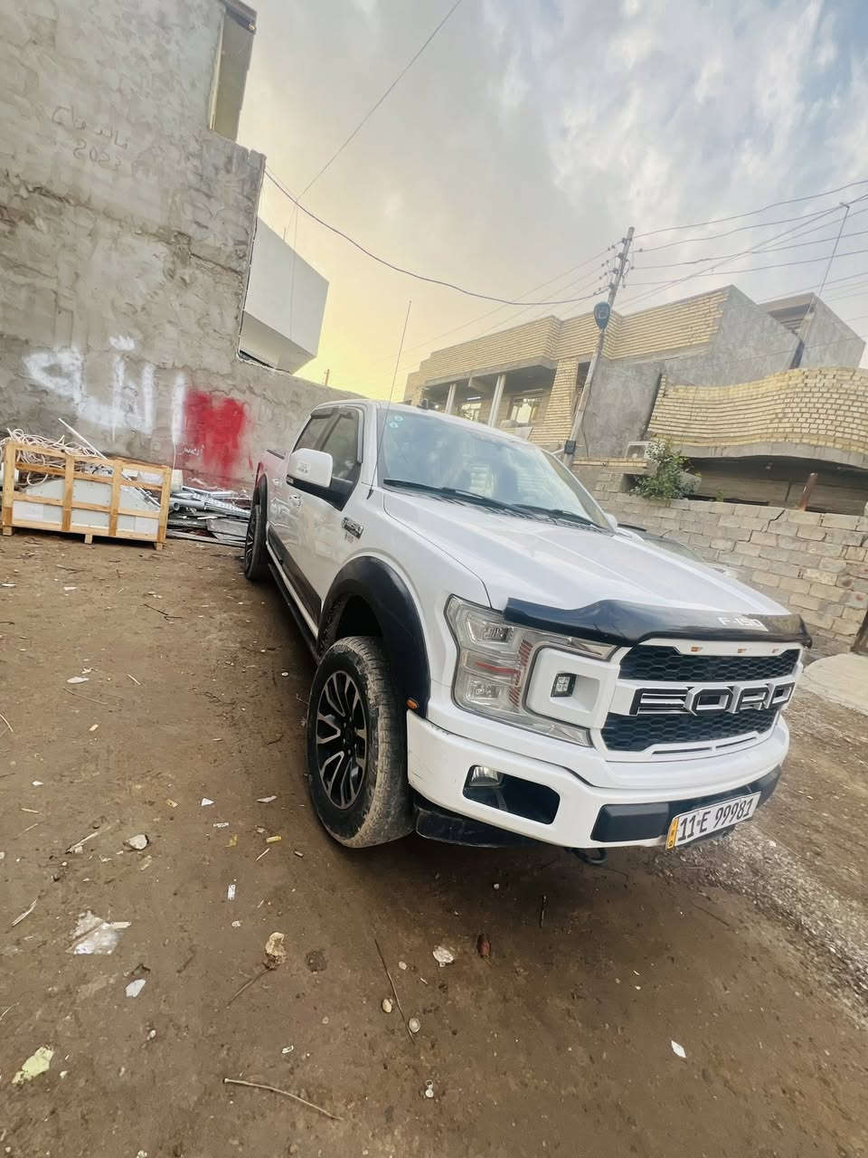 سلام عليكم فورد f150 LARIAT فول مواصفات 2019 مواصفاتها معروفه كالاتي بنوراما ع طول السقف كشنات خزن ميموري تدفئه تبريد تحكمات قياده جـبلي + سبورت + نورمال + بعد اكو تحكمات مخرج كهرباء خلفي + مخرج كهرباء داخلي 2 وبعد مواصفات الاريت معروفه رقم بغداد مميز بسمي مكاني بغداد الجزيره السياحيه السعر 260 وبيها مجال لطيبين ***********
