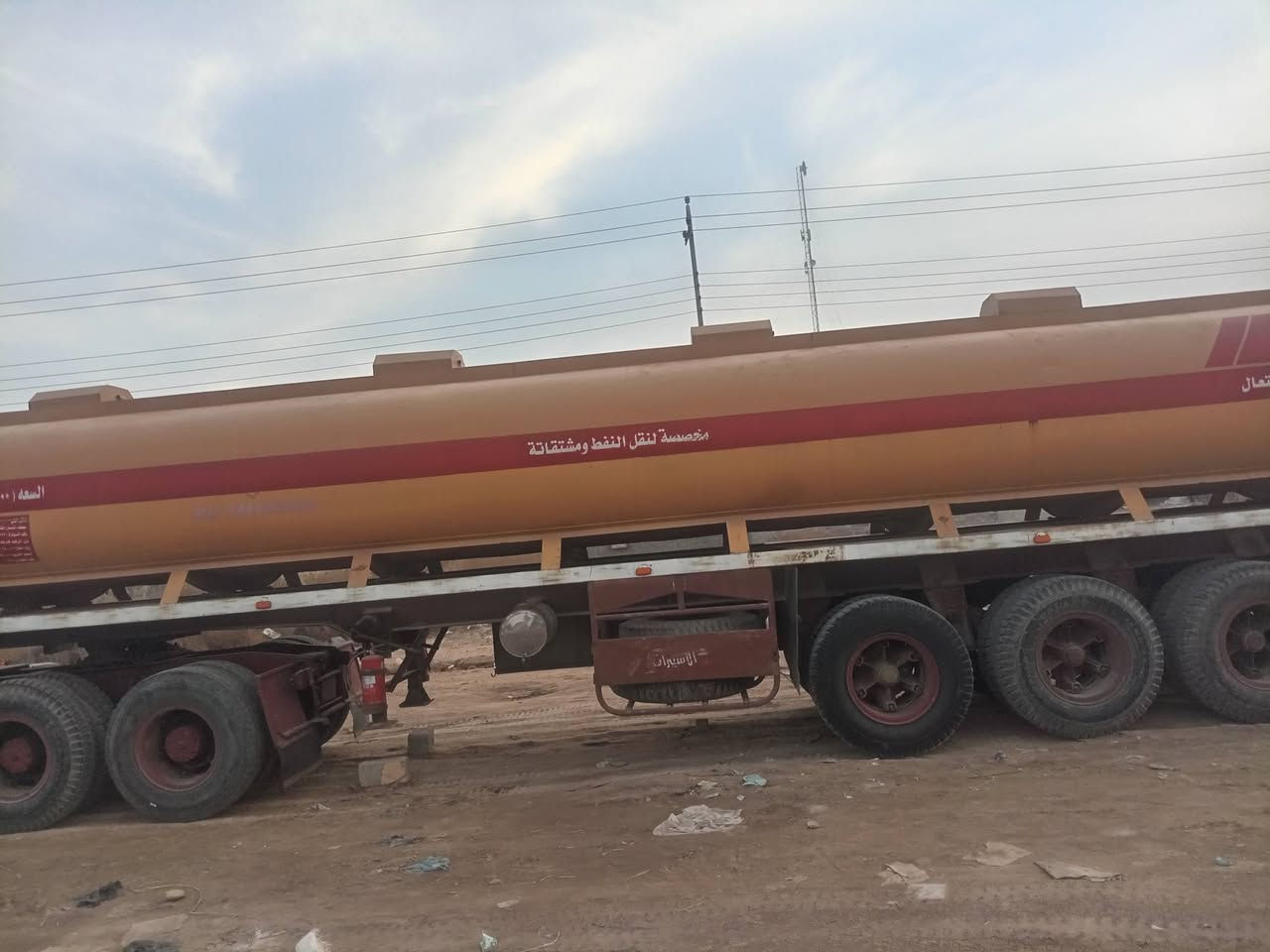 تانكي بس صهريج للبيع سعه ٣٨ الف مكان الفلوجة ***********
