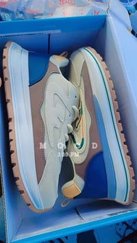 لبيع شلع احذيه على 7تالاف 07783267027