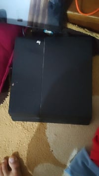 بلايستيشن ٤ • ١ تيرا • ٣ جوستك