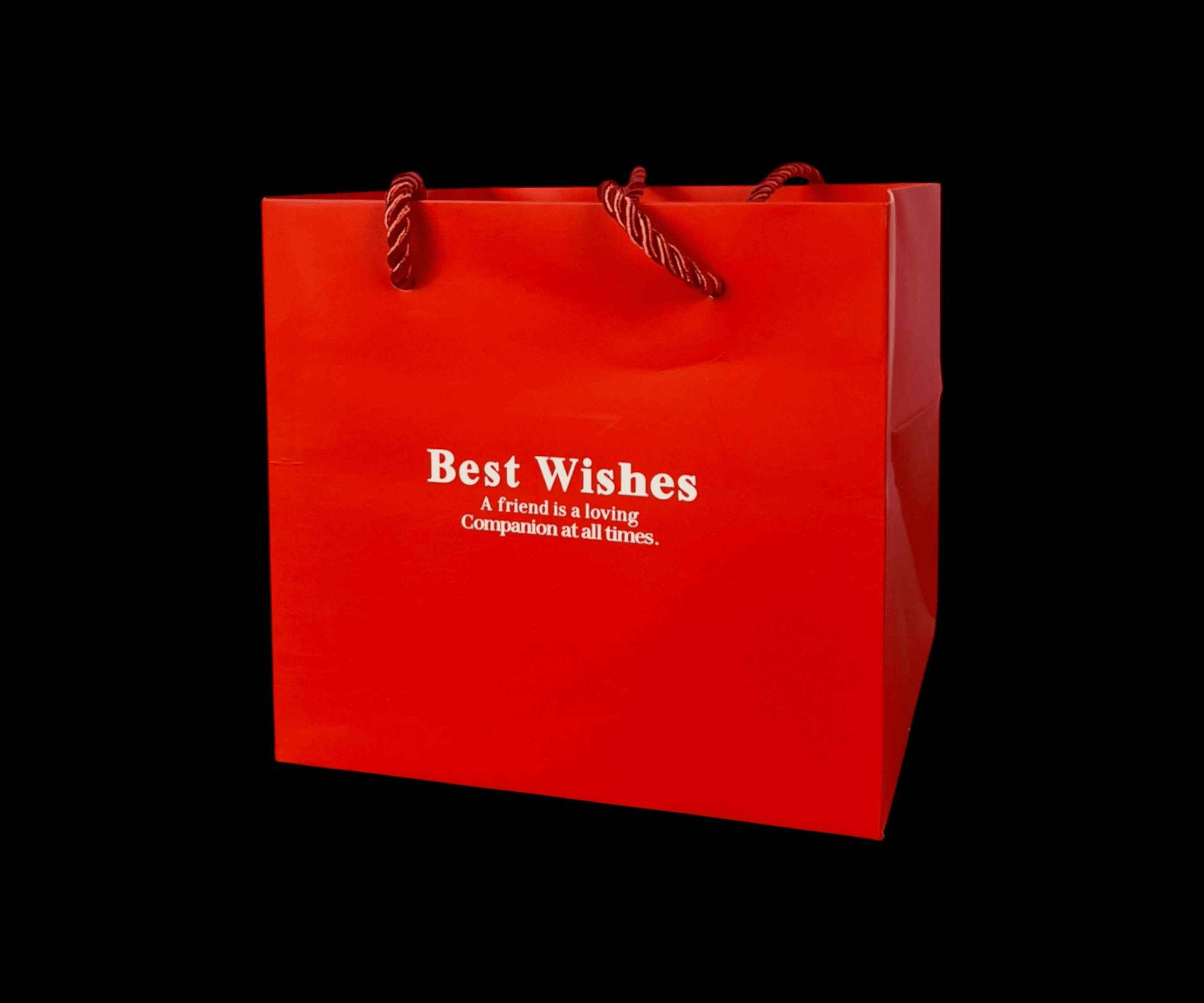 بوكس هدية مفاجأة مع درج سري – Best Wishes

الاستخدامات

تقديم الهدايا الرومانسية بطريقة فخمة ومفاجِئة

مناسب لعيد الحب، الخطوبة، الزواج، أعياد الميلاد والمناسبات الخاصة

يمكن وضع عقد، خاتم، ساعة، عطر صغير أو رسالة حب

مثالي لهدايا الأزواج، الأحباب، أو شخص مميز

المميزات

تصميم أنيق على شكل قلب بلون أحمر فاخر

آلية فتح جانبية تعطي تأثير مفاجأة مميز

درج سفلي مخفي لحفظ الإكسسوارات أو المجوهرات

بطانة داخلية ناعمة لحماية المحتويات

ورد صناعي مع ربطة أنيقة يعطي لمسة رومانسية

صناعة متينة تحافظ على شكل البوكس

مقاس عملي لا هو كبير ولا صغير – مناسب للتقديم والهدايا

محتويات الصندوق

بوكس هدية على شكل قلب

درج سفلي مدمج

ورد صناعي داخلي مع ربطة

كيس هدية أنيق مكتوب عليه Best Wishes

الملاحظات

قياس المنتج:

- الطول: 13 سم
- العرض: 13 سم
- الارتفاع: 10 سم

قياس الكارتون:

- الطول: 14 سم
- العرض: 14 سم
- الارتفاع: 13 سم

الإكسسوارات المرفقة مع البوكس تكون ضمن العرض.

نوع وشكل الإكسسوارات قد يختلف حسب التوفر (سلسلة، تعليقة، أو إكسسوار مشابه). بغداد, العراق


**إذا كنت صاحب هذا الإعلان وتريد حذفه لأي سبب، رجاءا أرسل رسالة إلى الدعم الفني**