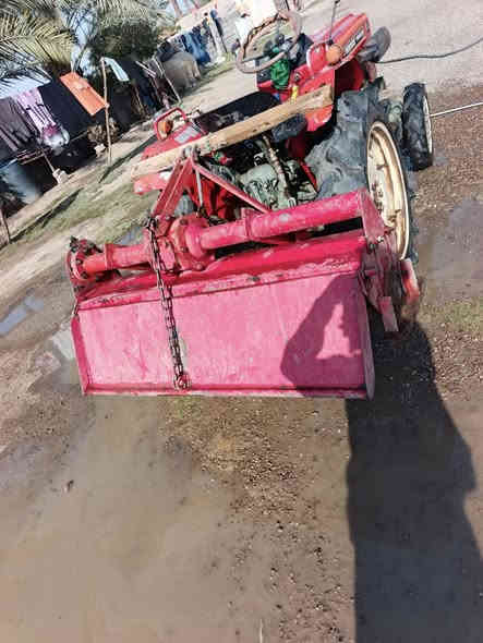 سلام عليكم ورحمة الله وبركاته مكينه لبيع ينمر حجم 18نضيفه كلش المكان صلاح الدين 
الستفسار عن طريق التصال بل رقم [***********]
