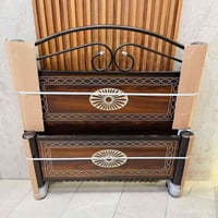 سرير • بغداد