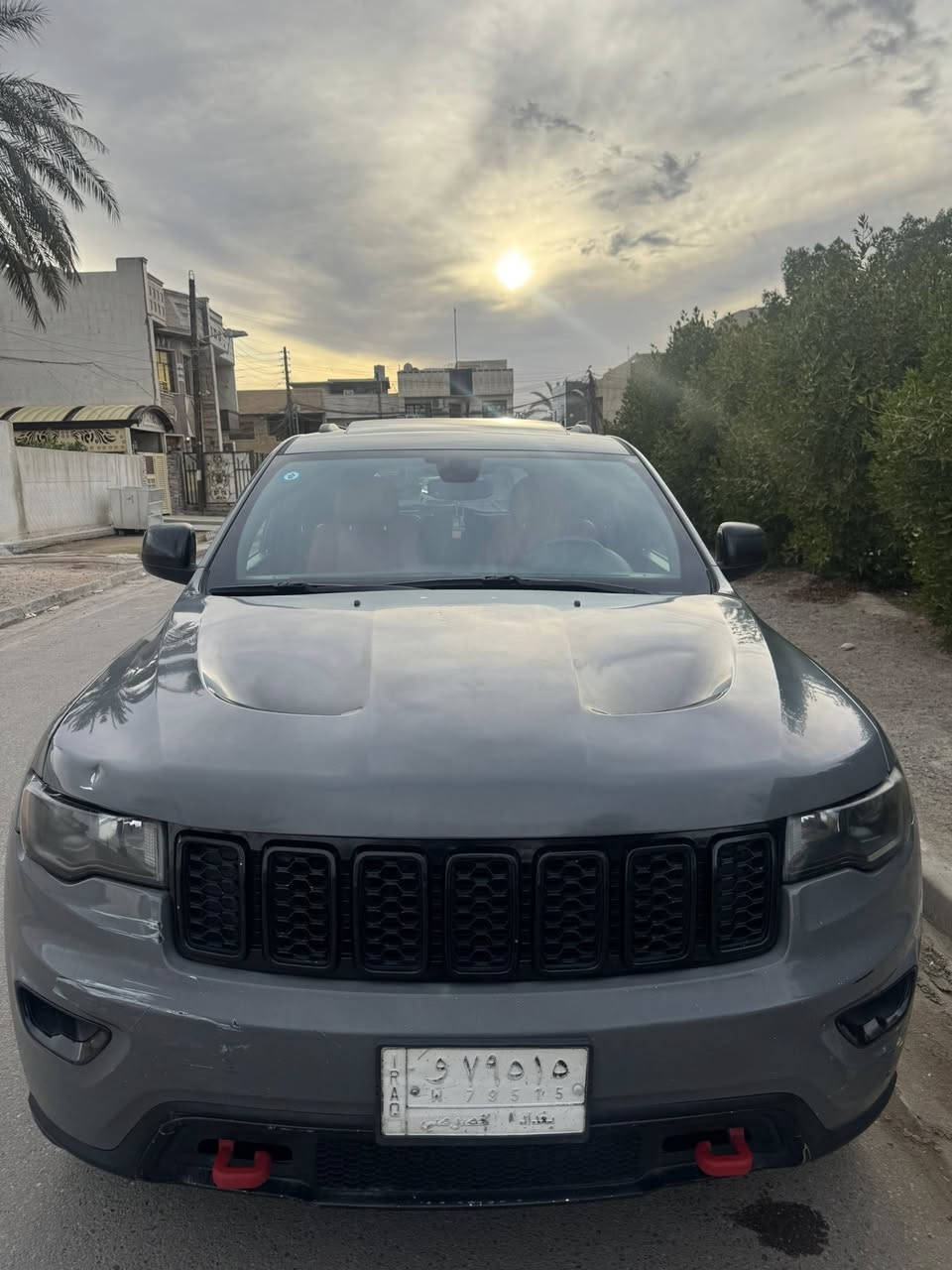 السلام عليكم
جيب 2019 امريكي لون اسمنتي 
محرك 3600 / فول موصفات فتحه وكشن كهرباء شاشه وسط
حادثها بنيد فقط وبيها تصليح بالشاصي 
صبغ بنيد فقط 
رقم بغداد تحويل مباشر ماشيه93 ميل كير محرك صدر تايرات جاهزه / السعر 184 وبيها مجال مكاني بغداد العامريه
*********** محمد
