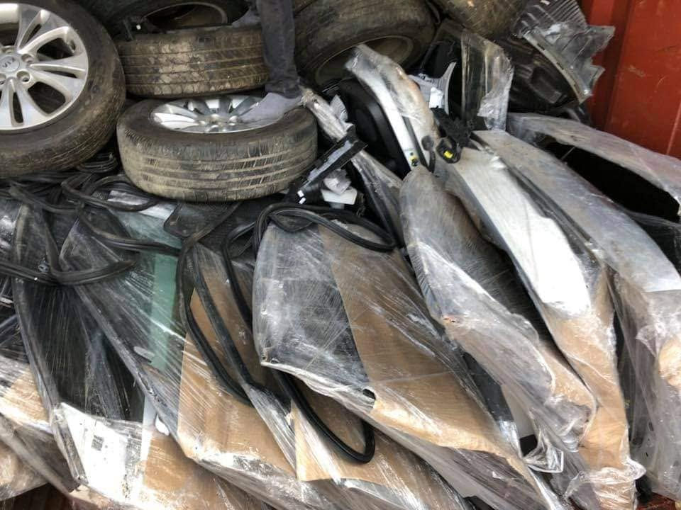 يتوفر قطع غيار سوناتا و ازيرا  اوبتما صول سيدونا سورنتو 
موديلات 13_ 14_15_16_17_18
يوجد خدمه توصيل لكافه المحافظات 
للإستفسار عن الشراء الاتصال بالارقام 
***********
***********
