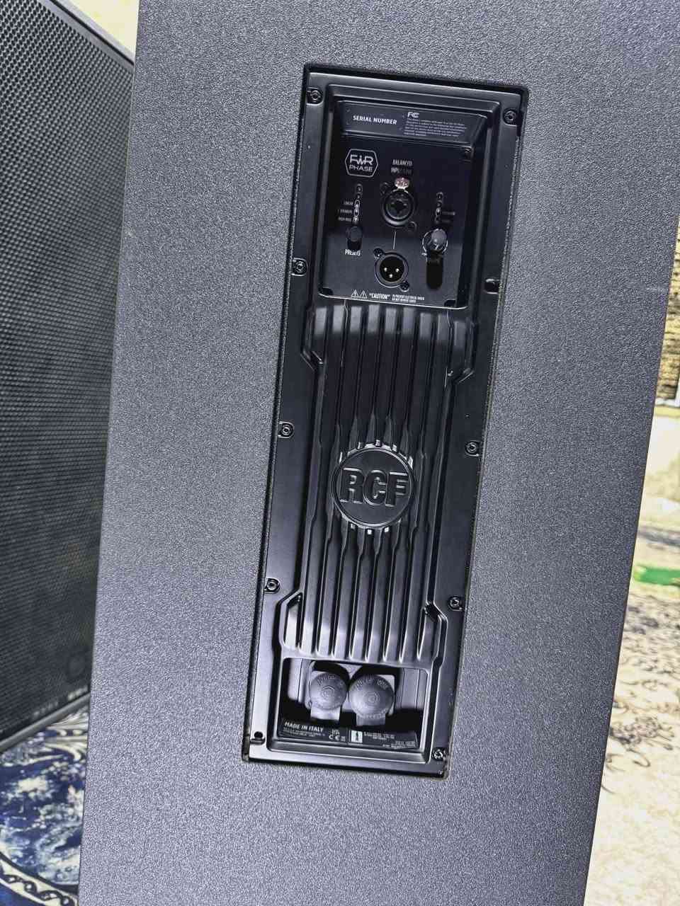 السلام عليكم
      سماعات للبيع

RCF NX 985-A
3 way.            نظيفات وأسعمال قليل 

للاستفسار مراسلة الصفحة أو الاتصال بالرقم الموجود
***********
