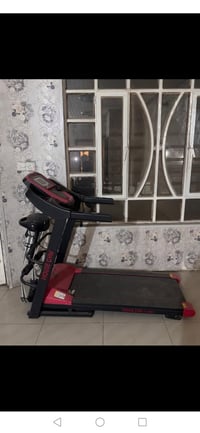 جهاز تمارين • شاشة LED • متعدد السرعات