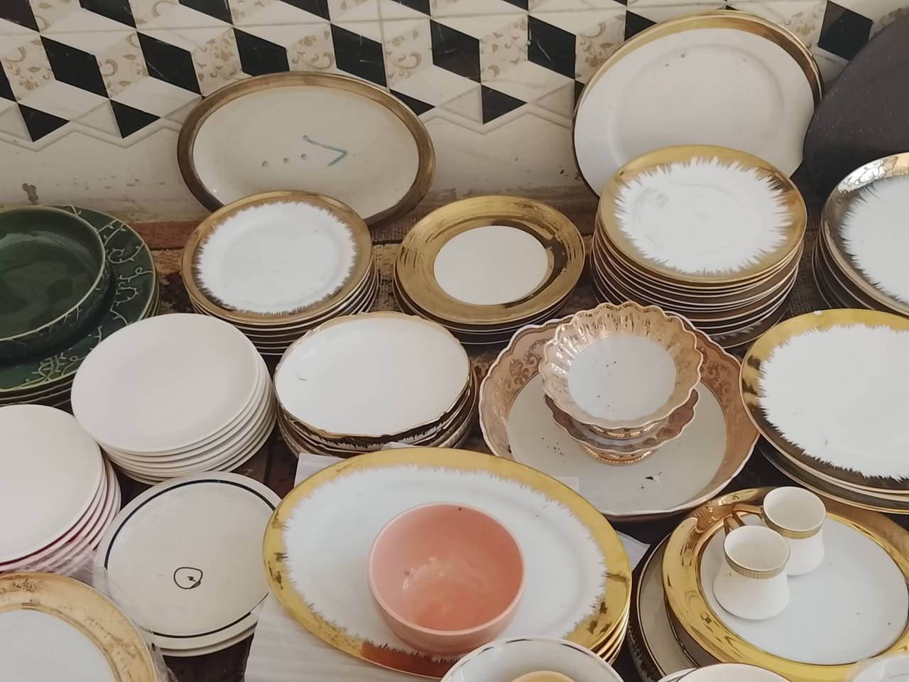 بنات المناسف عل3000والكاسات الملونه عل500والمواعين الكبير تمن ب200


**إذا كنت صاحب هذا الإعلان وتريد حذفه لأي سبب، رجاءا أرسل رسالة إلى الدعم الفني**