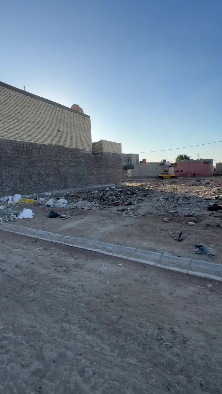 سلام عليكم قطعه ارض لبيع مساحه 100متر
زراعي سبع قصور شارع ابو علي 

خدمات ماء وكهرباء ومجاري وساقيه 

عرض الفرع 8متر السعر 13وبيه مجال 

*********** بي وتساب 

***********

أو مراجعة المكتب التساهل عنوان سبع قصور شارع ابو علي قرب أسواق سواعد بيت عربي
