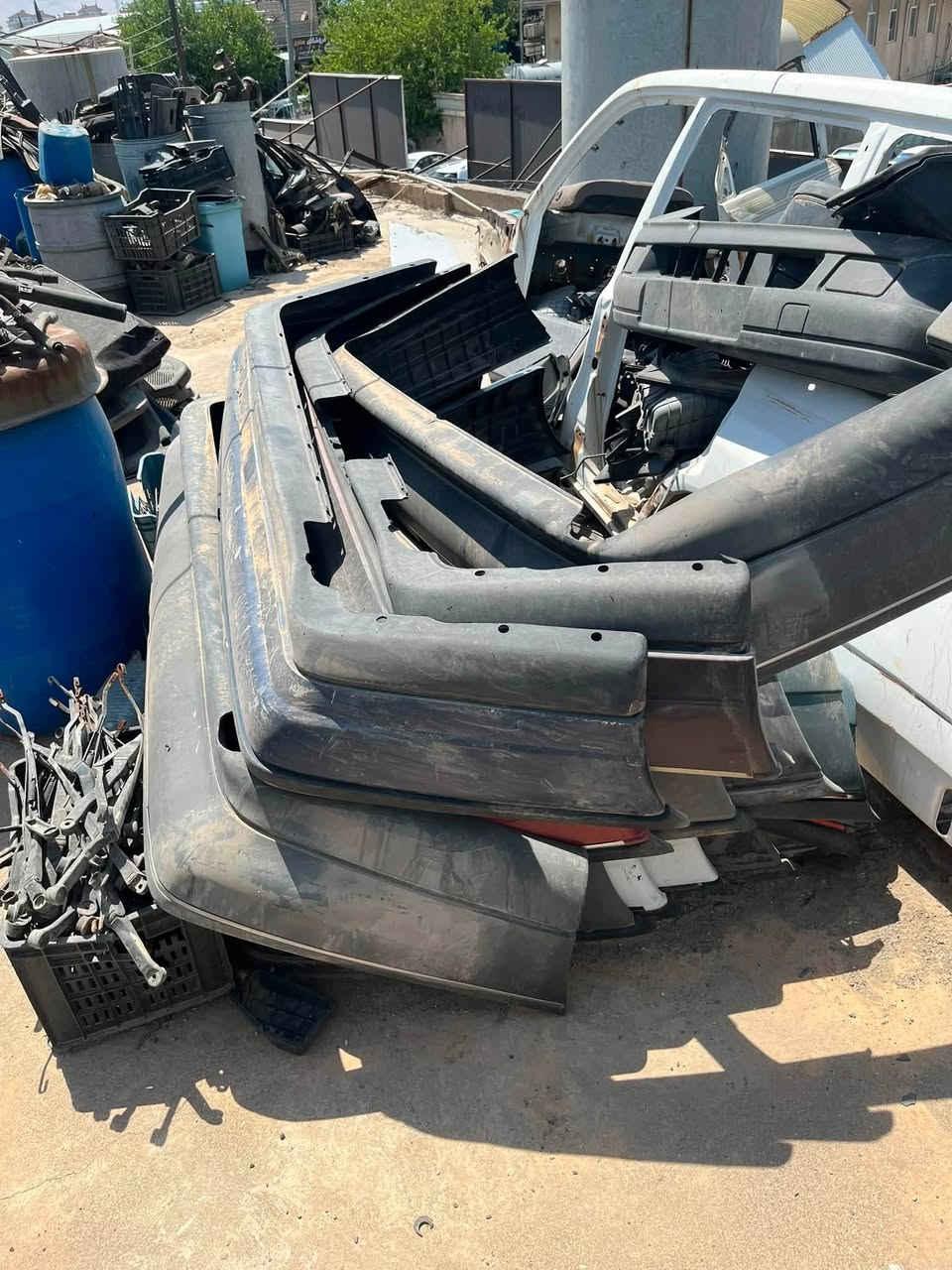 سلام علیک
باب اوبل عام
دعامیات فکترا خلفی
سندوق اومیکا فکترا سیناتور
بنید اومیکا فکترا بزون
جملغ اوبل عام

کلهم اوروبی
سعر کل واحد 10$
١٠ دولار
مکان سلیمانیة 
***********
