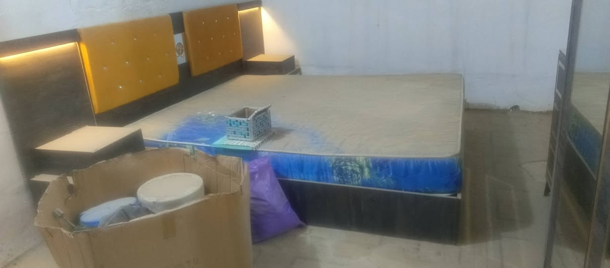 غرفه جديده للبيع بيها اشويه تراب عوزها بس مسح مكان ديوانيه شارع ثورة خاص موجود او اتصال  سعر  700وبيها مجال


**إذا كنت صاحب هذا الإعلان وتريد حذفه لأي سبب، رجاءا أرسل رسالة إلى الدعم الفني**