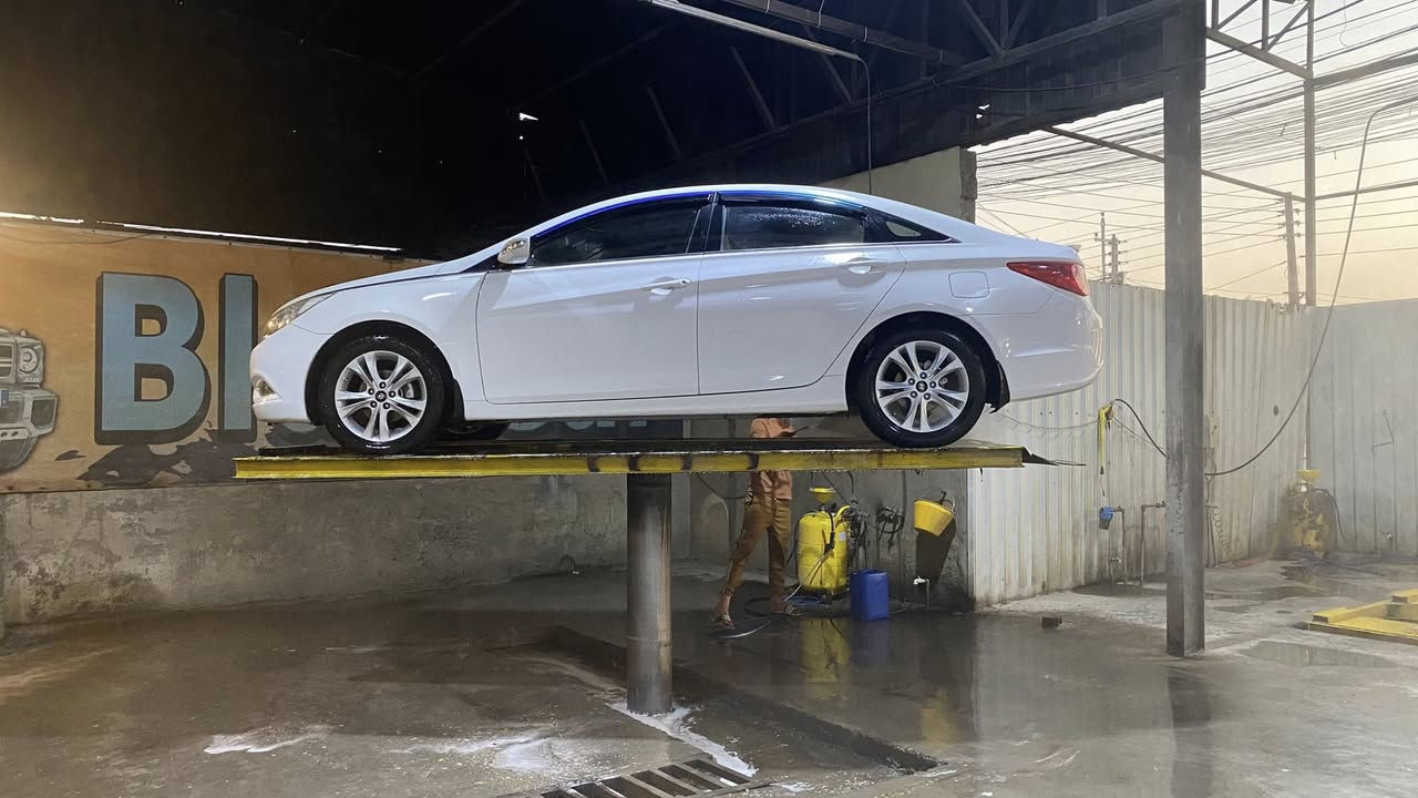 اسلام عليكم سوناتا 2013 خليجي كفاله عامه ماشيه 83 بسمي السياره بدون بارد بدون صبغ حته الدعاميات مكفوله رقم بغداد نكليزي كشن كهرباء قطعتين تبريد مكينه 2400 مري شفط حساس اشاير بل مري شفتات الشراي يتصل مكان السياره بغداد الدوره هورجب السعر 147 مجال بسيط 
***********
