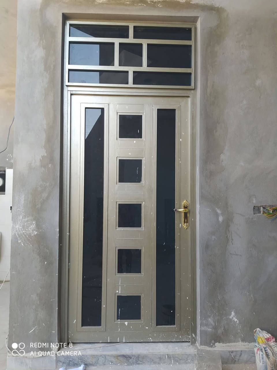 سلام عليكم 
عمل ابواب و شبابيك حسب طلب وعمل سقيفه باانواعه وبسعر مناسب 
للاستفسار ***********
عنوان /شارع حدادين
