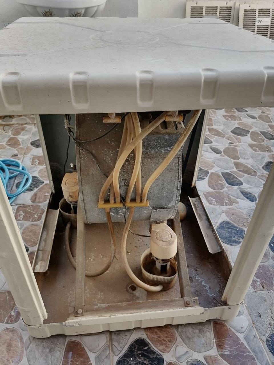 مبريدات اثنين لل بيع كلش نظيفات جديد  سعر ابيض 140 الف  وسعر قهوائي 125 الف 
عنوان كركوك قادسية قرب مجمع مالك 
***********
