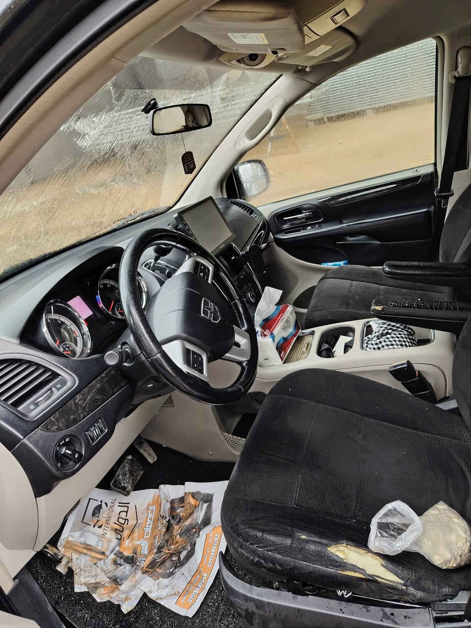 للبيع دوج كرفان كلين بدون ضرر تفصيل تصال عل رقم  0770 547 6277
