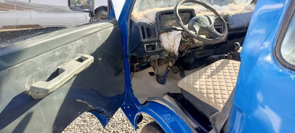 سلام عليكم اللبيع كيا بنكو موديل 94 قماره وربع 7جنكال رقم بغداد كبير ومكينه وشاصي وكسل مكفولات. السعر 45 وبيها مجال  عنوان  ديالى خان بني سعد ***********.  ***********.
