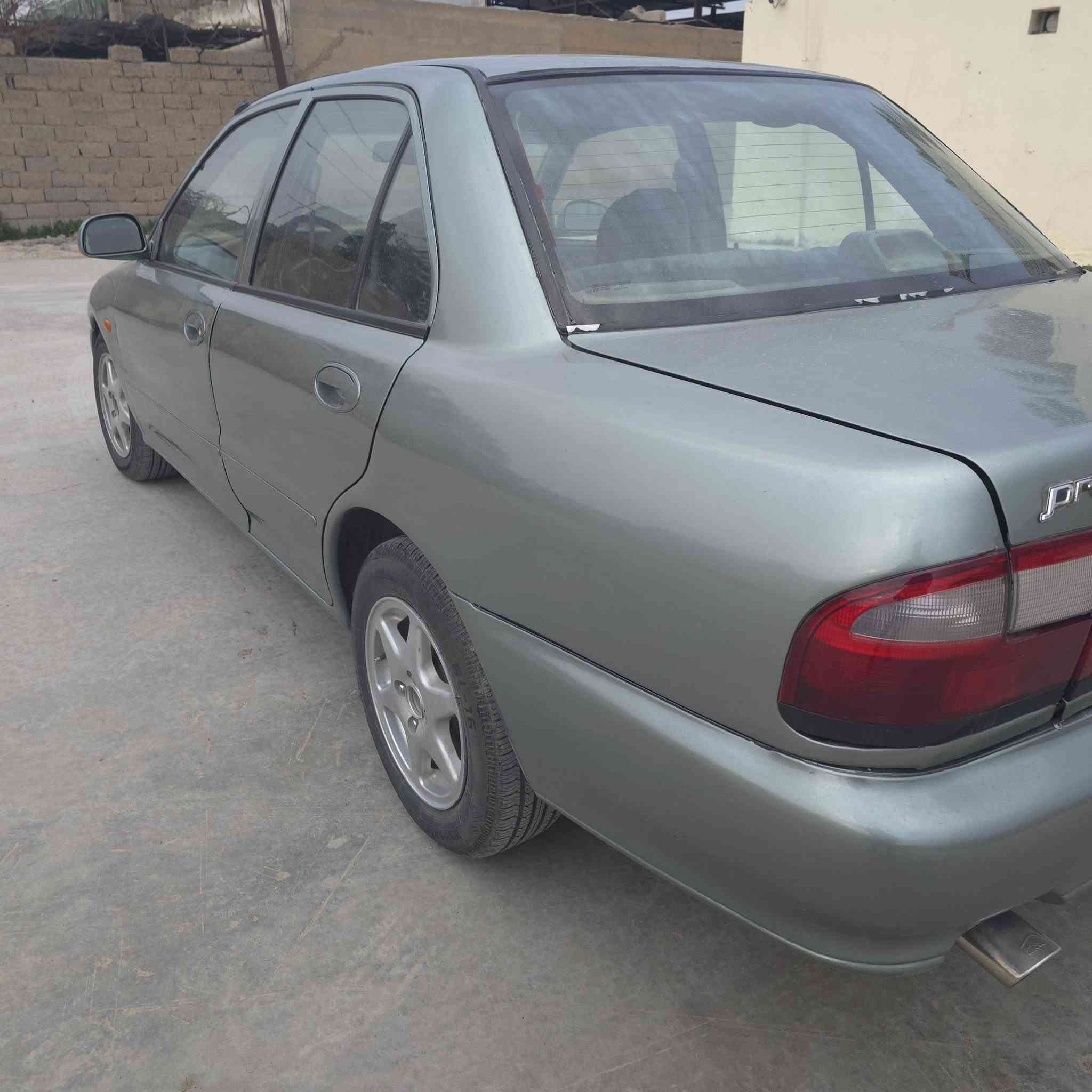 السلام عليكم
بروتون 2004
رقم صلاح الدين مشروع وطني رقم سنويه هزه جديد بأسمي 
صبغ جماليه فقط بدون ضرر بدون حادث او دواخل
سعر 52 ومجال 
***********
