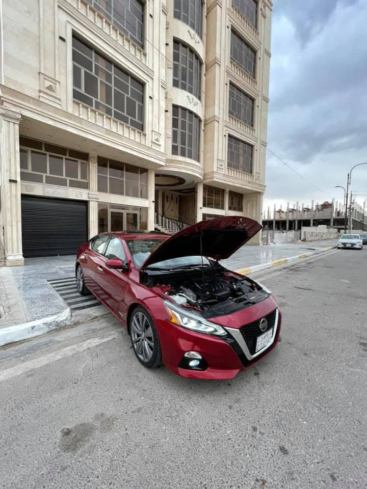 للبيع  نيسان التيما ادشن وان بلاتنيوم مواصفات خاصه 
 ٢٠١٩ الوحيده في العراق
مكينه ٢٠٠cc turbo
مفتوح من الشركه ٢٨٠km فقط بهذه الفئه تجي مفتوحه ✈️🛩
وارد امريكي حادث جاملق امامي فقط ضربه صطحيه 
ايرباك ستيرن راجع بلاد 
وبيهه طخه ومصلحه بمريكا جوه قبق البانزين تصليح وكاله
فول مواصفات ١/١
٤ كامرات٣٦٠ درجه 
رادار امامي وخلفي وجانبي 
حساس خلفي
اناره تحت الشاصي 
توقف ذاتي رادارات 
سياقه ذاتيه
248حصان ✈️
اناره داخليه شعار  التيما السعر 145رفمي ***********العنوان البصره
