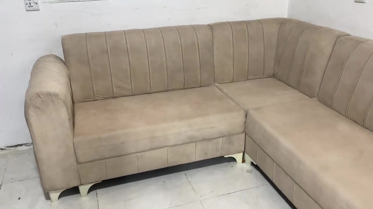 قنفة حرف 10Lمقعد تواصل علي واتساب *********** مكان اربيل مامزوا اكو توصيل

