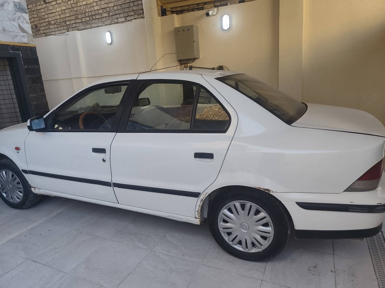 سمند 2009 للبيع
سياره جاهزه كلشي بيهه جديد 
مبدل بيهه محرك جديد وكاله 
صدر جديد. 
سنويه جديده 
للاستفسار ***********
