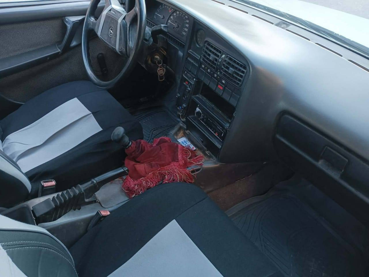 السلام عليكم اوبل اوميكا للبيع موديل 90 حجم الماكينه20 كير عادي رقم بابل دولي سنويه لل 27 راعيها جيراني تحويل مباشرة كهربائياتها كل شغاله سياره احلى من الصور داخلها جديد مكاني واسط صويره ال حاب يشتري خلي راسل الخاص لو يتصل على هذا الرقم***********
