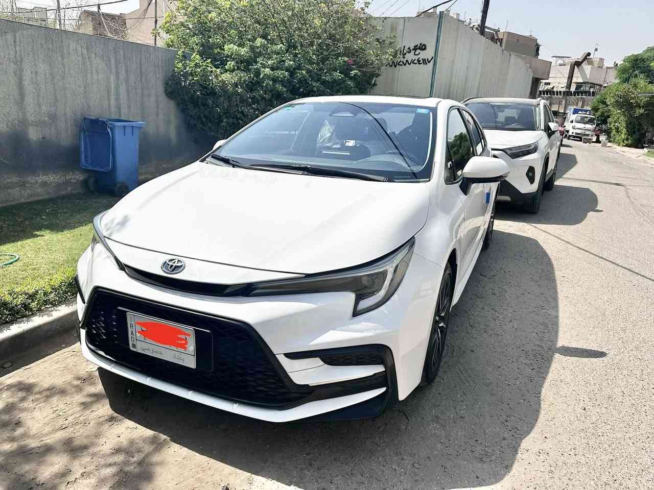 السلام عليكم 
كورلا شكل الامريكي S
ماشية ٧٠٠٠ فقط
موديل ٢٠٢٣
السعر ١٦ $ وبيهه محال بسيط
السيارة مكفولة بأسمي
بغداد- المنصور 
***********
