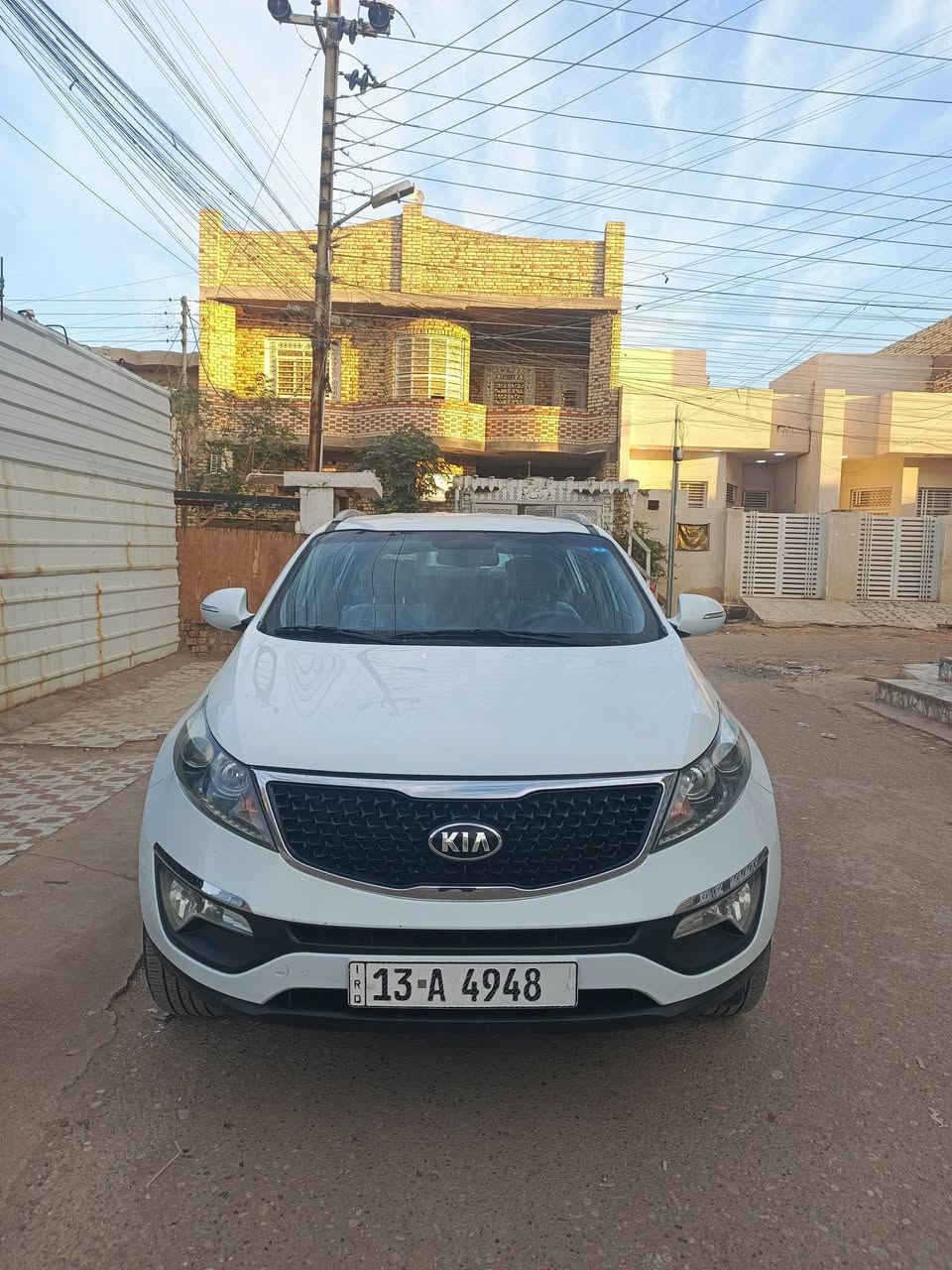 سلام عليكم سبورتج موديل 2015 سياره نضيفه والسونار كدامك ماشيه 138 الف السعر 165 العنوان ميسان ***********
