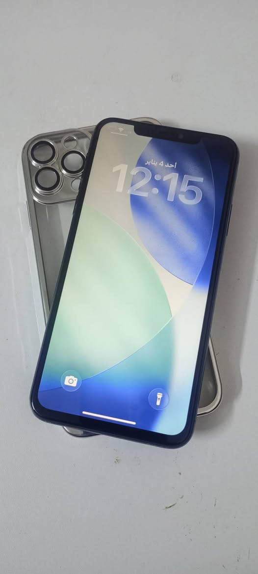 ايفون 11برو ماكس امبدل شاشه اصليه بصمت الوجه واكفه ول ضهر مكسور الذاكره 256 البطاريه 81 الجهاز كله شغال السعر 200 مكاني بغداد جرف النداف يم الشركه العمه لسيارات ،***********
