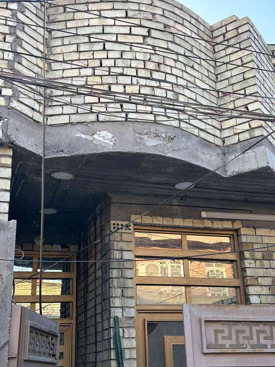 بيت طابو زراعي

مساحه100 متر 

طابق واحد بناء جديد 

خدمات فول 

مي مجاري كهرباء 

قرب مستوصف جديد قرب كرار وائلي

الاتصال ***********

ا
