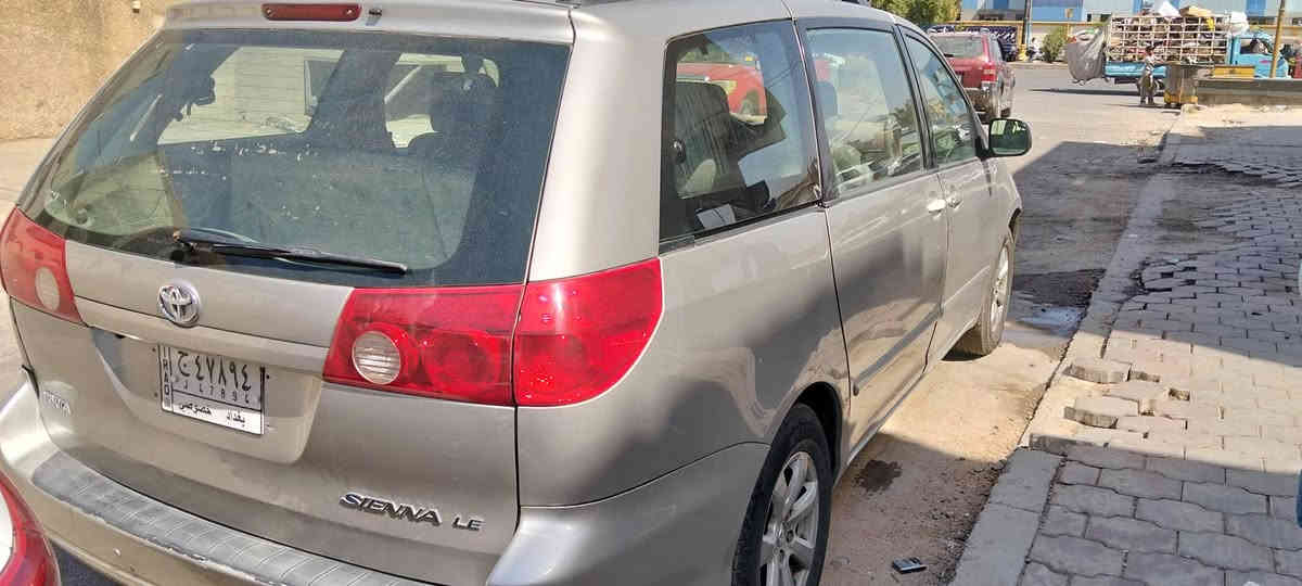 سيارة سينا 2008 بغداد مكينة جديدة وتبريد جديد تاير جديد منضومة غاز ***********
