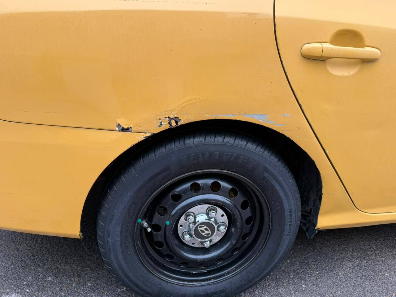 سلام عليكم النتره 2010 وارد امريكي حادث جاملغ الخلفي صفحت اليمنه مواصله دواخل سياره كامله من كيرومكينه تبريد تخم تاير سياره فول مواصفات سعر 88 مكان بغداد الشعب ***********
