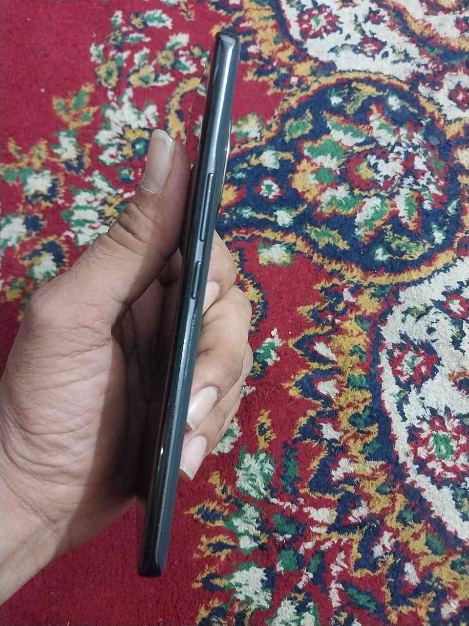 هونر x9c اخو الجديد شخط مابي
ذاكرة ٢٥٦ بطاريه 6600 مكان بغداد الأمين الثانيه بدون ملحقات 
سعر ٢٩٠ قفل بدون تعامل بدون ملحقات سعر ٢٩٠ قفل قفل 
***********
