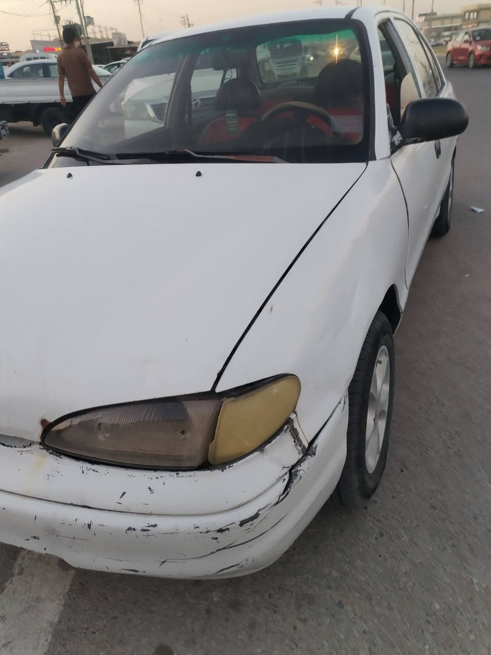 السلام عليكم اكسنت موديل 94 سنويه لل 30 اسامينا السياره رقم بغداد قطر الصبغ ما بيها بلاديه كيرو محرك جدد كير عادي سعر 27،، ***********
