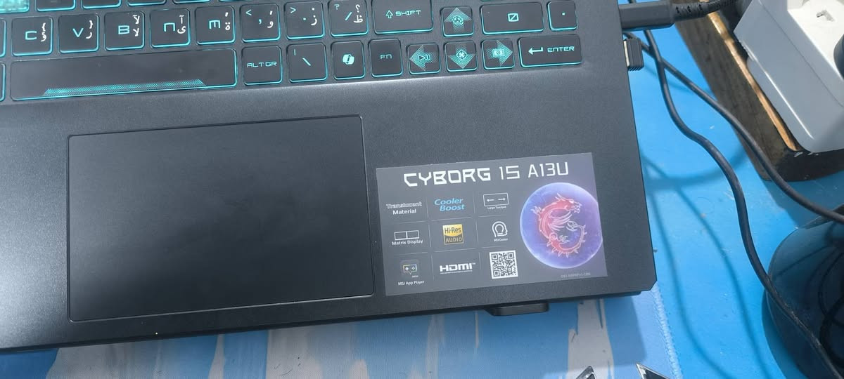 🔥 للبيع لابتوب MSI Cyborg 15 A13UDX 🔥

لابتوب قوي جدًا للألعاب، التصميم، والبرامج الثقيلة.

📌 المواصفات:

الموديل: MSI Cyborg 15 A13UDX

المعالج: Intel Core i7 الجيل 13 (i7-13620H)

كرت الشاشة: NVIDIA GeForce RTX 3050 6GB GDDR6

الرام: 16GB DDR5 (8×2)

الخزن: SSD 512GB

الشاشة: 15.6 إنج FHD IPS Anti-Glare

التردد: 144Hz

اللون: أسود شفاف (Translucent Black)

النظام: Windows 11 أصلي

البطارية: 53.5Wh

الاتصال: Wi-Fi + Bluetooth

الحالة: استخدام نظيف، ما بيه أعطال، كلشي شغال 100%

💻 مناسب لـ:

الألعاب الحديثة

التصميم والمونتاج

البرامج الهندسية

الاستخدام الجامعي القوي
كارتون ويا حته ضمان مالته موجود من شركة العالميه لابتوب استخدام قليل مشتري قبل فتره كل ملحقاته موجوده سعره 1100,000مليون و ميه


**إذا كنت صاحب هذا الإعلان وتريد حذفه لأي سبب، رجاءا أرسل رسالة إلى الدعم الفني**
