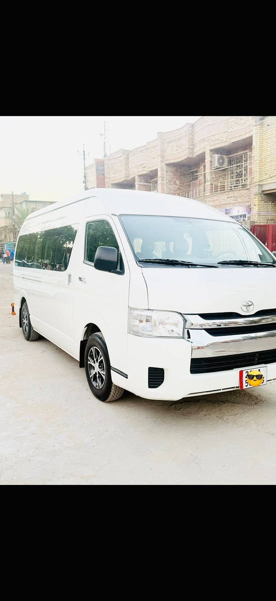 موديل 24 كاز
سنويه بسمي  مكانها بغداد 
ماشيه 52  السعر 380بيع فقط بدون ال مراوس 
***********
