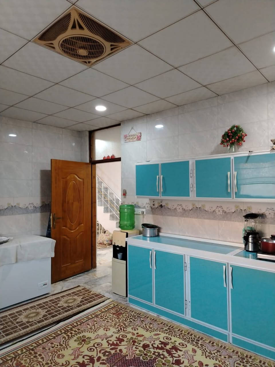 السلام عليكم ورحمة الله وبركاته 🌹
🏠 (البيت للبيع)
📍 الموقع: كربلاء – مجمع السلام السكني
قرب مستشفى التركي مقابل علوة الحر النموذجية
📄 الطابو: صرف
📌 المرحلة الثالثة
📐 المساحة: 200 متر
✨ تفاصيل البيت: ▪️ 3 غرف نوم
▪️ استقبال
▪️ مطبخ
▪️ صحيات عدد 2
▪️ حديقة
▪️ منور عدد 2
💰 المطلوب: 40 مليون
💰 السعر الكلي: 170 مليون وبيها مجال
📞 للاستفسار والتواصل: ***********
📱 اتصال وواتساب
