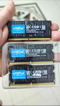 للبيع 3 قطع رامات لابتوب  crucial  جدد سرعة 5600 ddr5 كل قطعة 16 كيكة ...