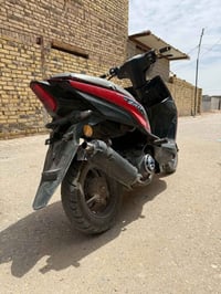 دراجه للبيع (اذا مو شراي لاتراسل) دراجه كلشي ماعوزهه  شلعه ومعدل يشكن ...