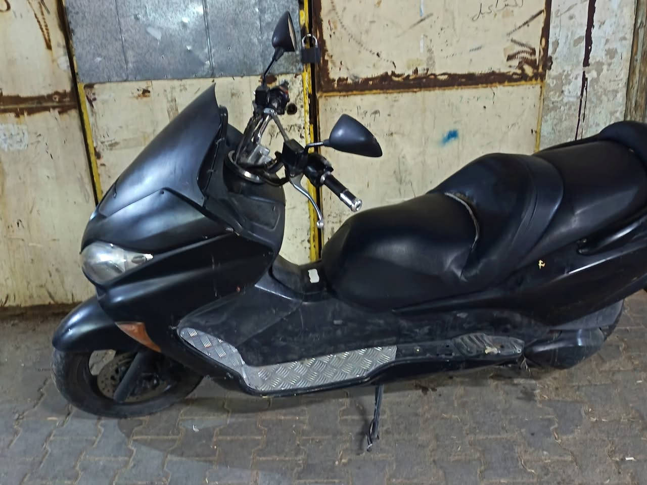 سلام عليكم شباب هاي فورزه 08دراجه حلوه ومرتبه مكفوله مكينه لا مجفته ولا ملعوب بيها برغي ملاحضه مهمه الدراجه بصمه نص نكره كهربائيات شغاله شلعه ما تبخر ولا تحمه السعر 790وبيها مجال كلش قليل حك جيه التواصل *********** مكان شارع حيفا.
