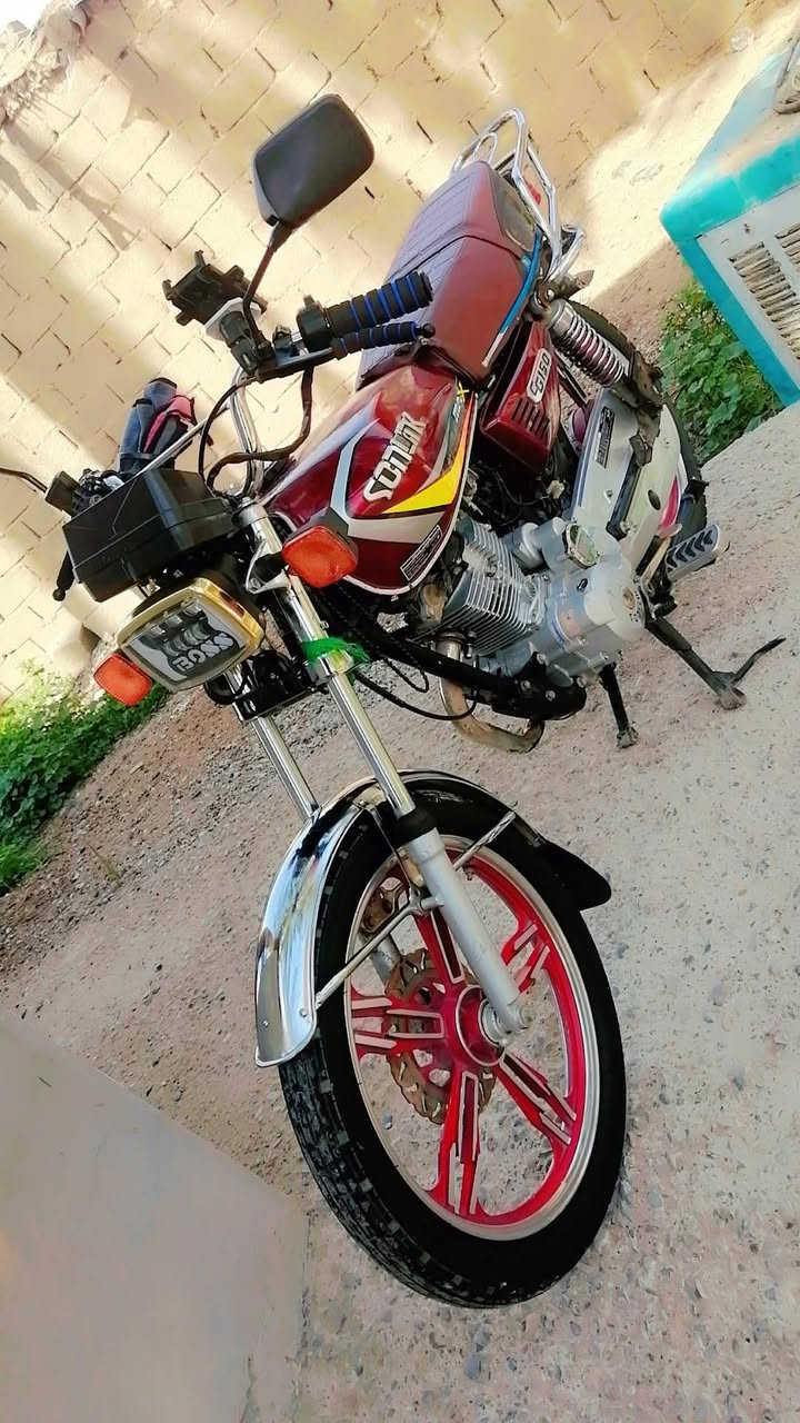 سلام عليكم سيفان للبيع موديل ٢٣ محرك مفتوح دراجه خير من الله كامله كهرباء من كلشي بس بيها نقص دشبول مكسور شويه وشاره اليسره السعر خاص


**إذا كنت صاحب هذا الإعلان وتريد حذفه لأي سبب، رجاءا أرسل رسالة إلى الدعم الفني**