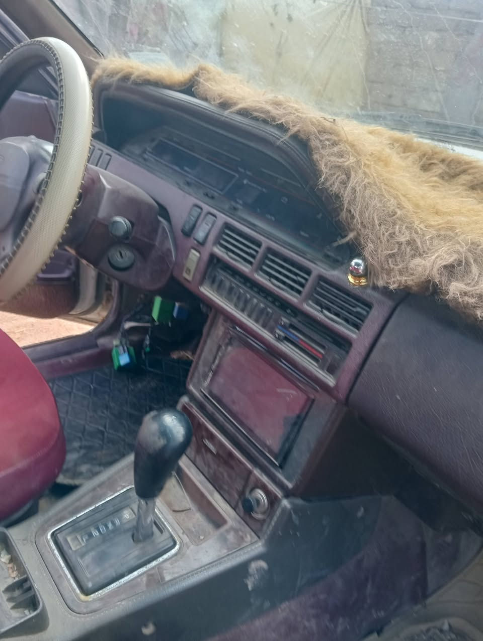 كيه بونتيشا موديل 94مكينه وكير وحداديه شرط بسمي رقم انكليزي سنويه لل 29السعر 35وبيهه مجال ***********
