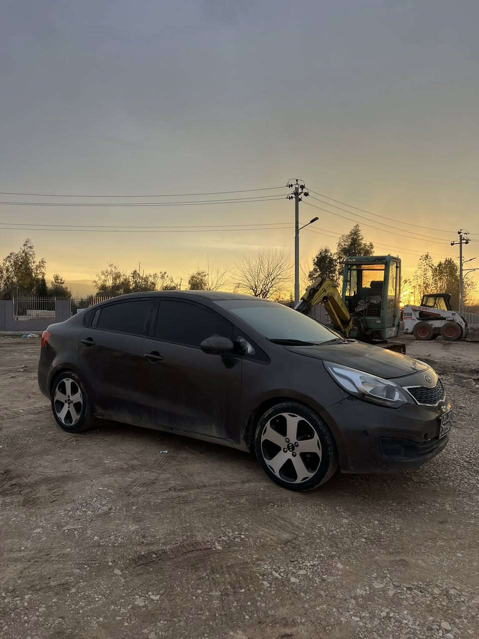 کیا ڕیۆ 2011 بئ سەرەتا ساخ ساخ  گێڕ عادی گێڕو مەکینەی بەشەرت
شوێن هەلەبجەی شەهید 
بۆزانیاری زیاتر 
***********
سعر ٥٥
