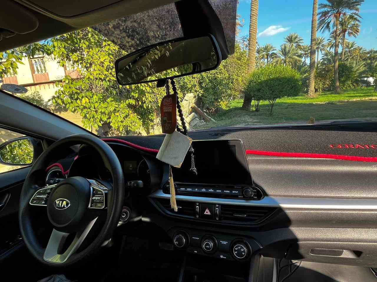 سيارتي فورتي موديل 2021 وارد امريكي رقم اربيل نضيفة  سيارة مال جناي  ضربتها جاملغ و نصف من البنيد مرفقة مع السونار. حدادية فول تبريد فول باتري جديد تخم تاير جديد سعر سيارة 135 و بيها مجال مكان السيارة بغداد المدائن قرب بسماية *********** يوجد واتساب
