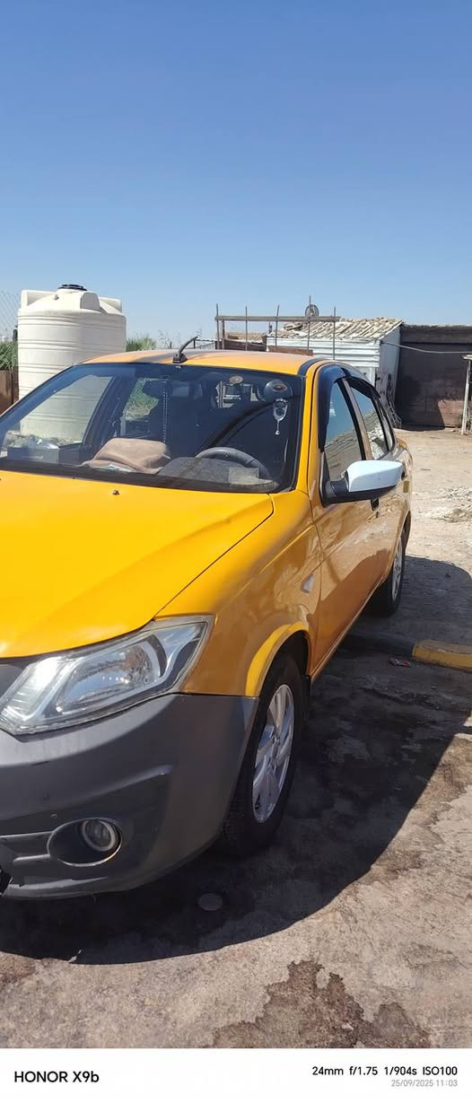 ساينا موديل 20 محجوزه بعد سنه ونص حره اتصير شهر العاشر بدلت طابوكه جديدة وكله جديد شديته الهه بيهه ظخه بسيطة بالجاملغ الامامي والباب الخلفي امعمرات على البارد ومصبوغات 
شاشة 
مضخم صوت
داش كام
لايت زنون
السعر 63 وبيه مجال ***********
