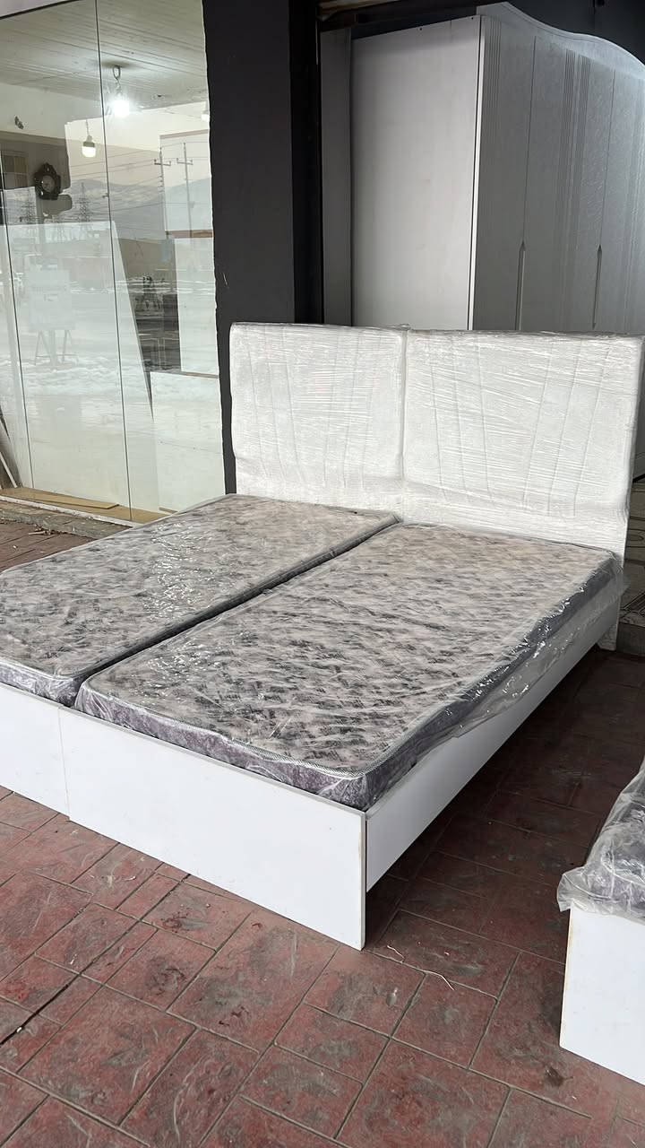 سیسەمی یەک نەفەری نرخی تەنها ١٢٠💸  بە دۆشەکەوە🛏️
سیسەمی دوو نەفەره نرخی تەنها ١٦٠ 💸هەزار🛏️ 
باشترین جۆری سیسەمان بۆ هێناون بە جوانترین دیزاین 
 زەمانی ٥ ساڵ⏳ 
هەر رەنگ و نەخشێکت بوێ بەردەستە
گەیاندنمان هەیە بۆ هەموو شارێک🚛  
ناونیشان: چوارقورنە پێش تڕافیک لایت
مۆبیلیاتی ئاری 
***********☎️
