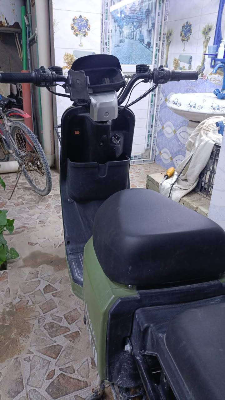 للبيع او المراوس بدراجه بانزين دراجه R900 الريان دراجه غنيه عن التعريف ٥ بطاريات والدراجه ماناقصها شي وتمشيك مسافات كلش طويله وسريعه السعر ٤٥٠ الف للبيع او المراوس بدراجه بانزين  مكاني ابو الخصيب للتواصل رقمي *********** البصرة, العراق
