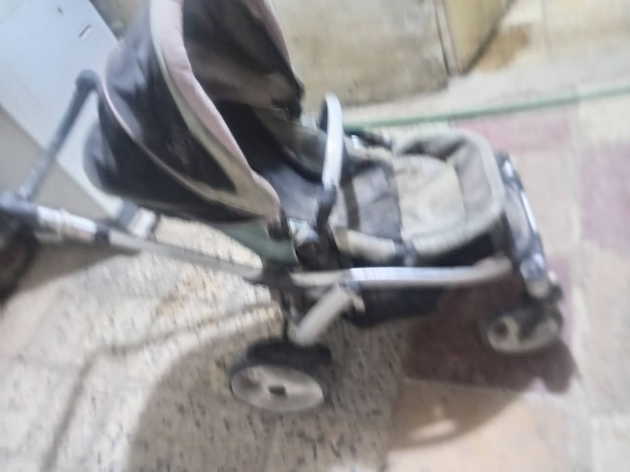 غراض بيت للبيع شراي خاص المكان نداء


**إذا كنت صاحب هذا الإعلان وتريد حذفه لأي سبب، رجاءا أرسل رسالة إلى الدعم الفني**