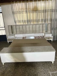 عندي غرفه نوم تركيه مستخدمه نضيفه للبيع تتكون من ٨ قطع للتواصل على الو...